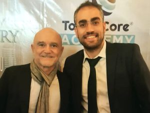 دکتر واحدی کنار پروفسور Giovanni Zucchelli